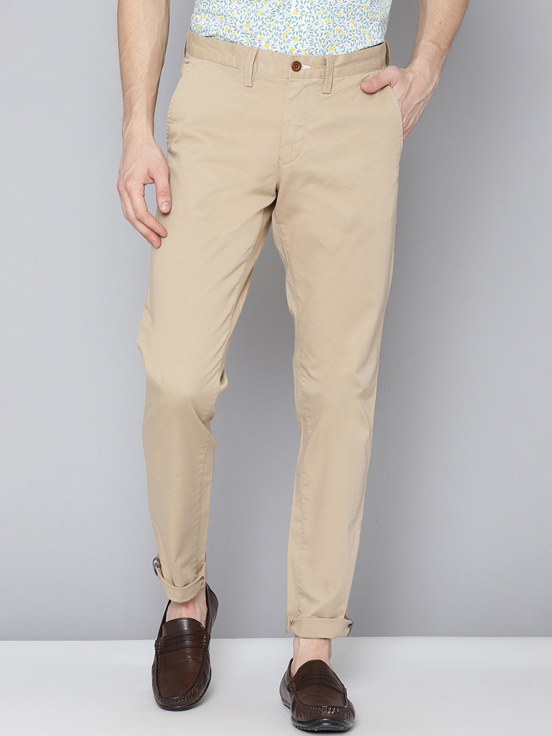 

GANT Men Beige Slim Fit Chinos Trousers