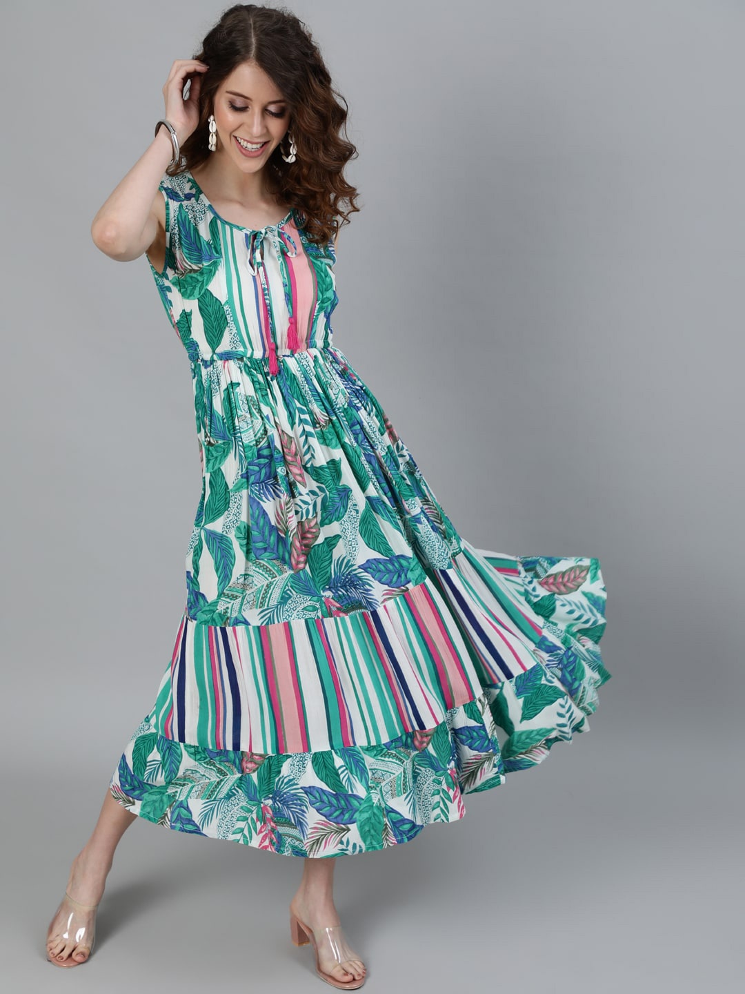 

Ishin White & Green Floral Tie-Up Neck Crepe Maxi Dress