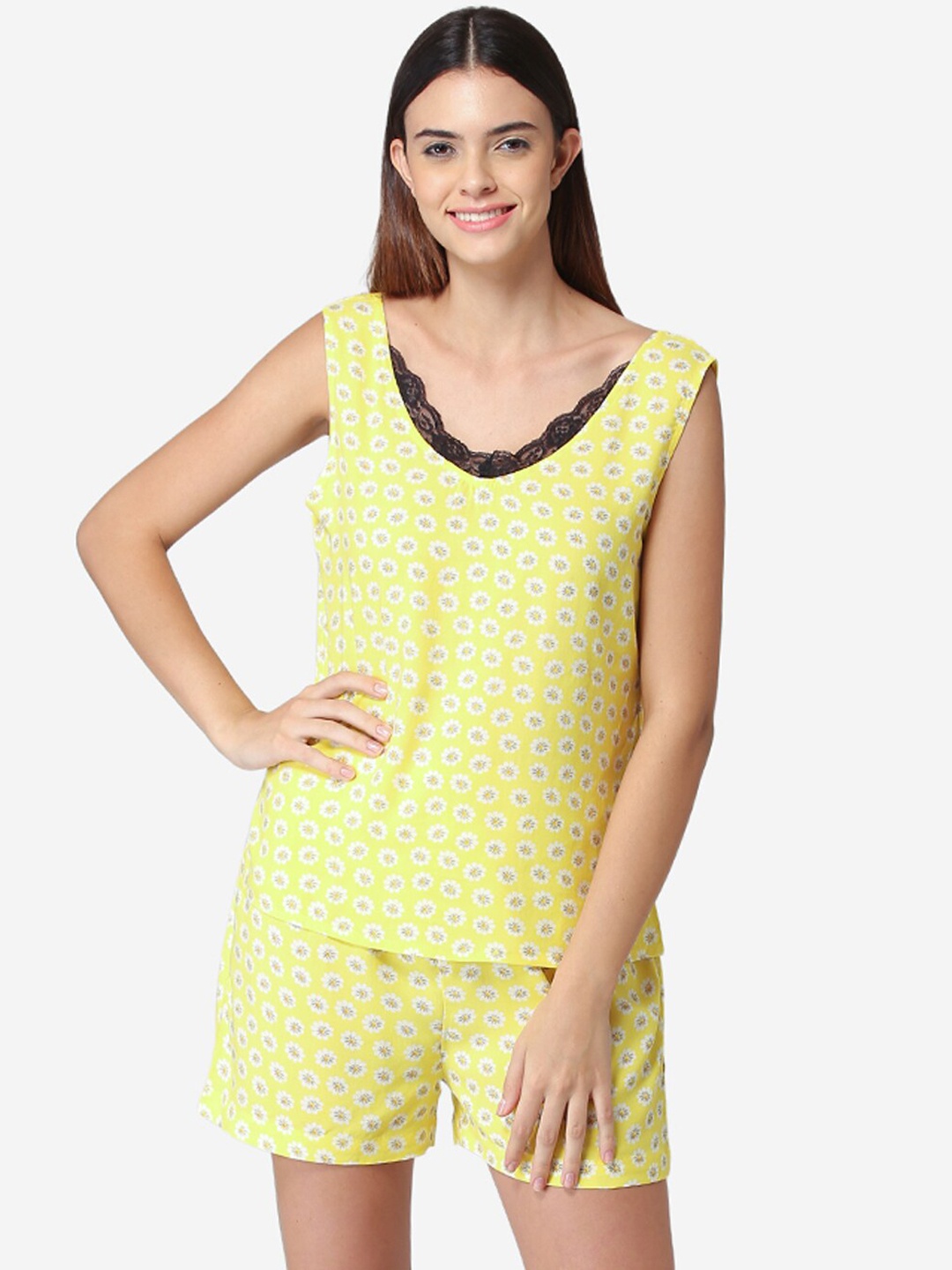 

Fluffalump Women Yellow Printed Night suit
