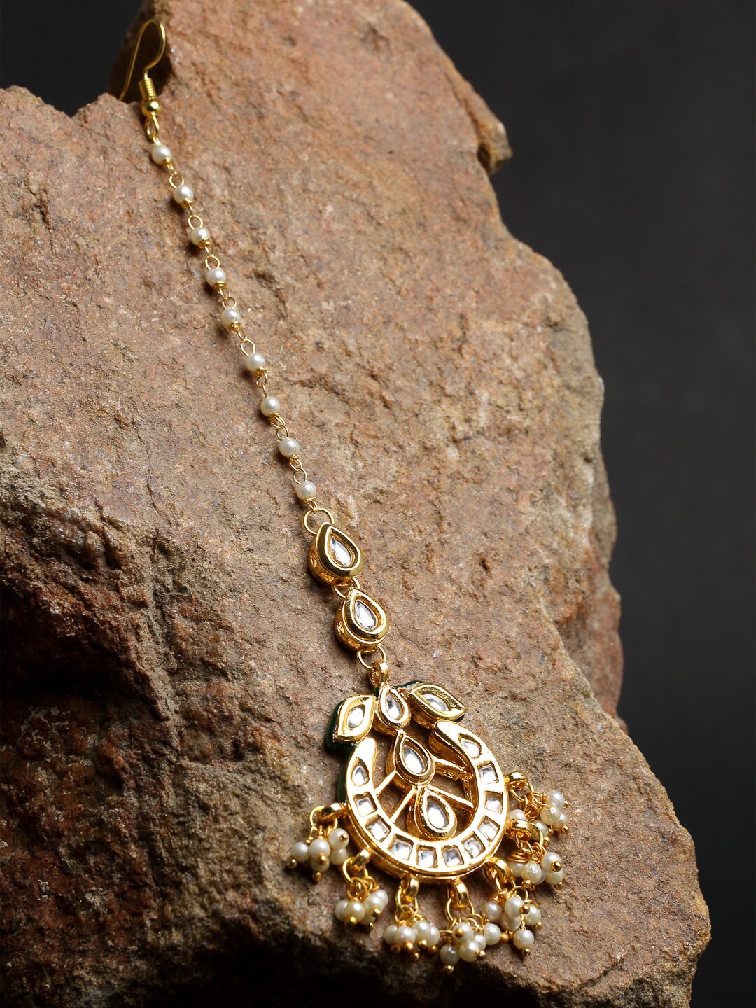 

Ruby Raang Gold-Plated White Kundan-Studded & Beaded Maang Tikka