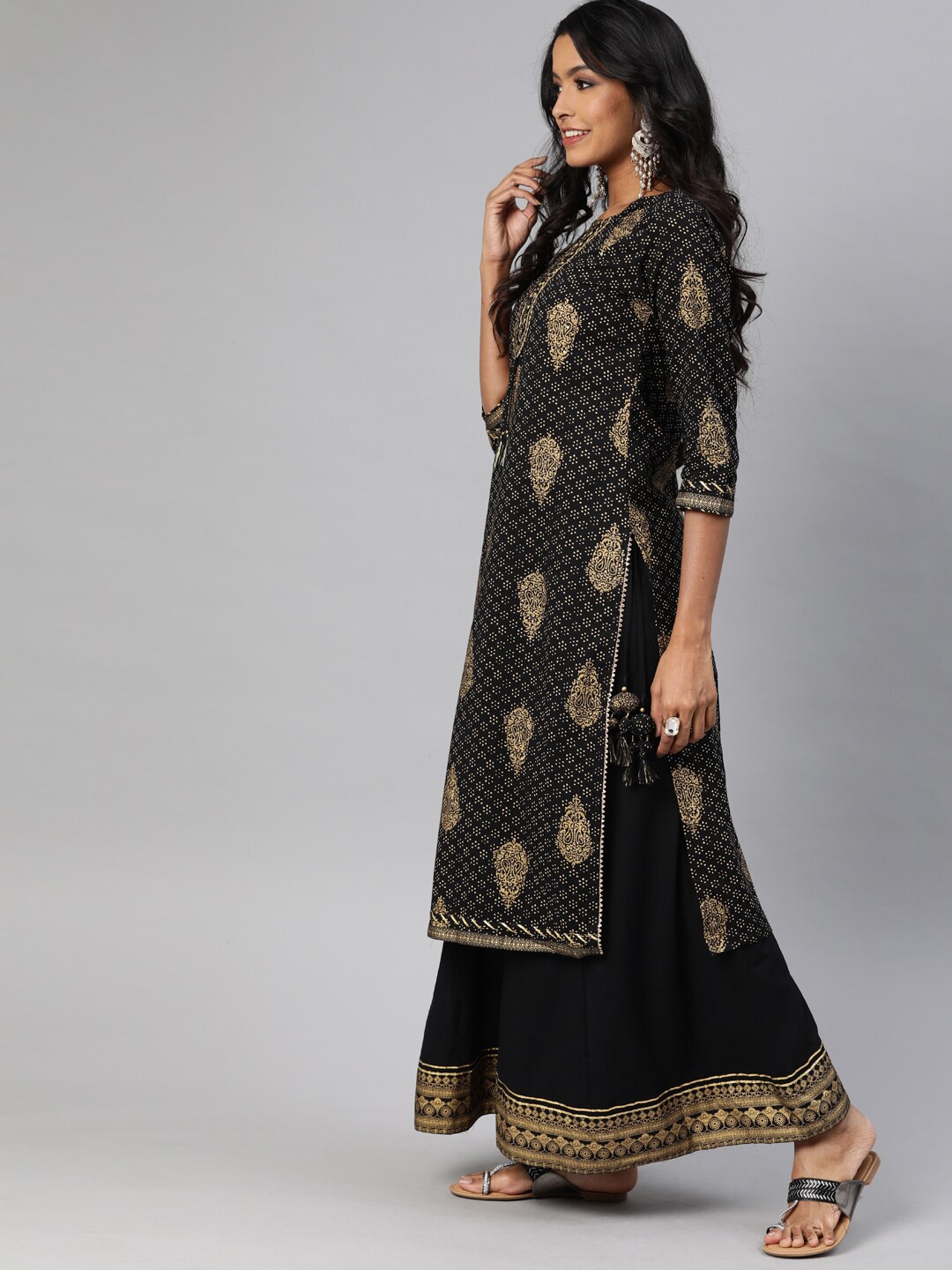 

Ishin Women Black Ethnic Motifs Printed Pure Cotton Kurta with Palazzos