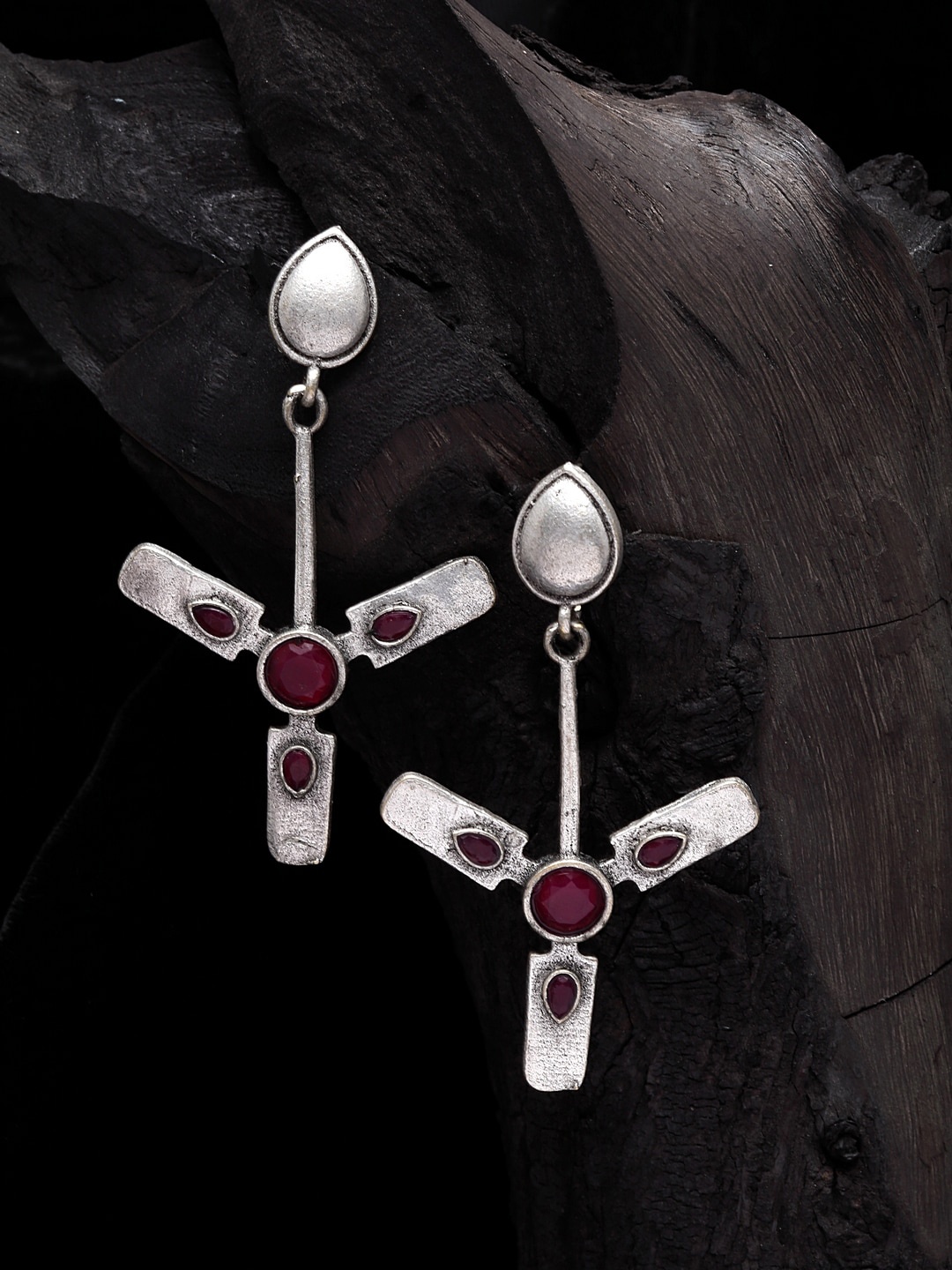 

Moedbuille Red Contemporary Drop Earrings