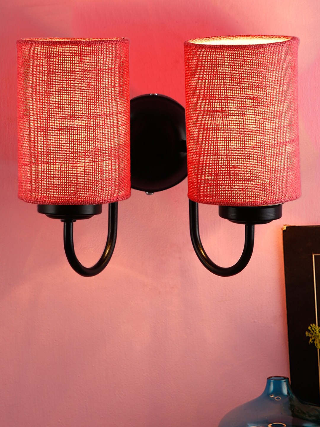 

Devansh Pink & Black Textured Traditional Wallchiere