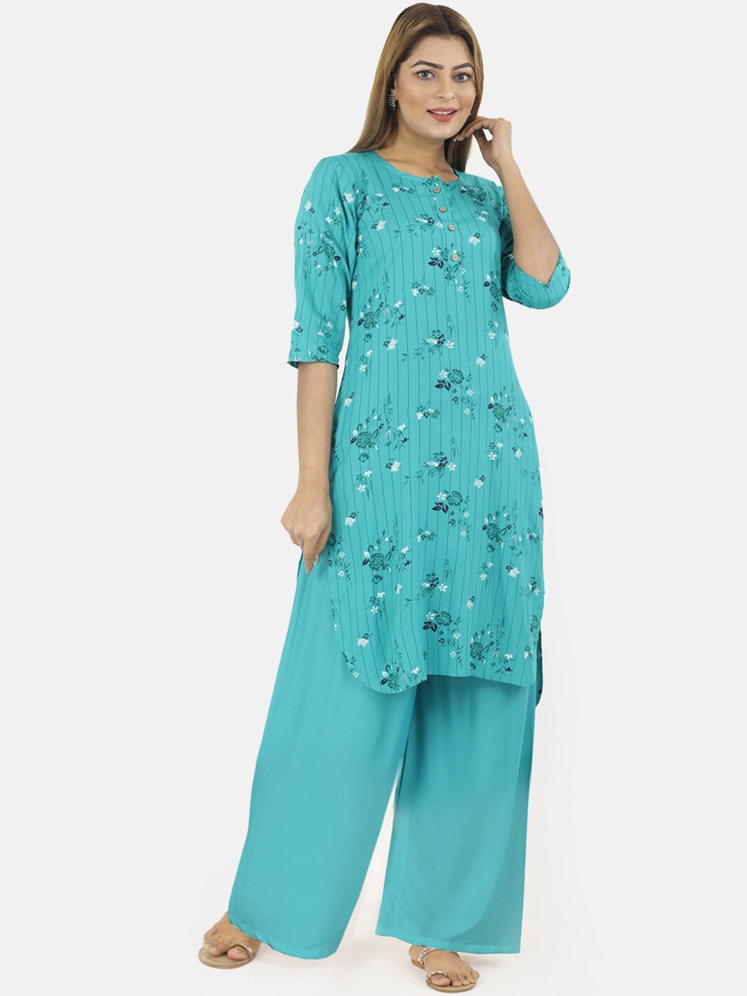 

NEUDIS Women Blue & White Floral Printed Floral Kurta