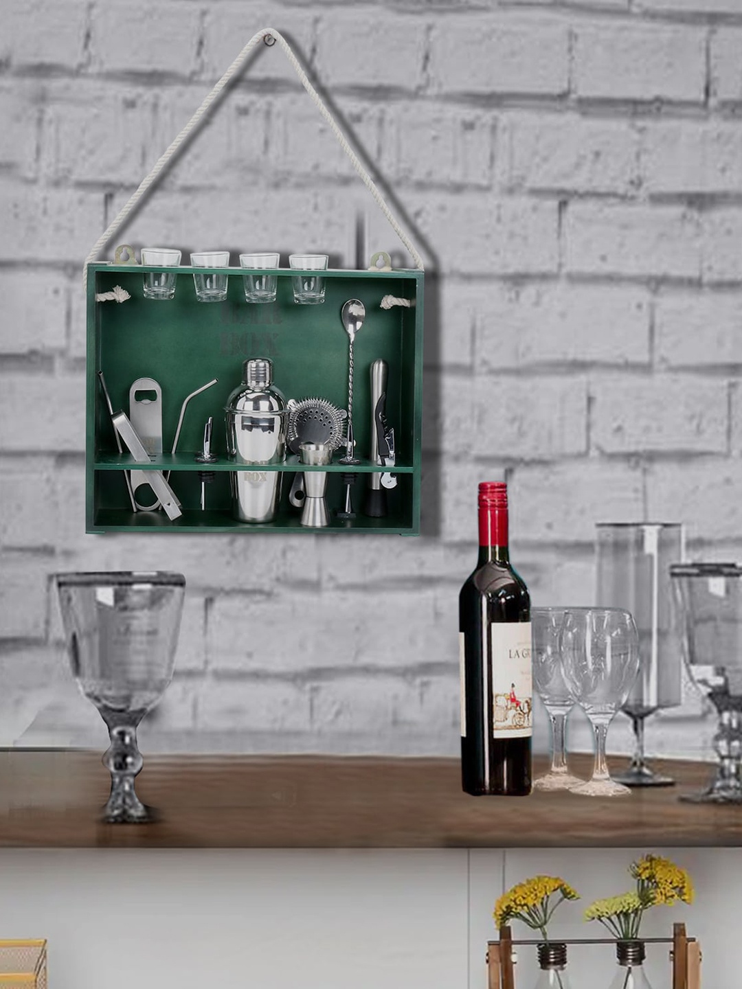 

BAR BOX Silver-Toned & Green Cocktail Shaker Set
