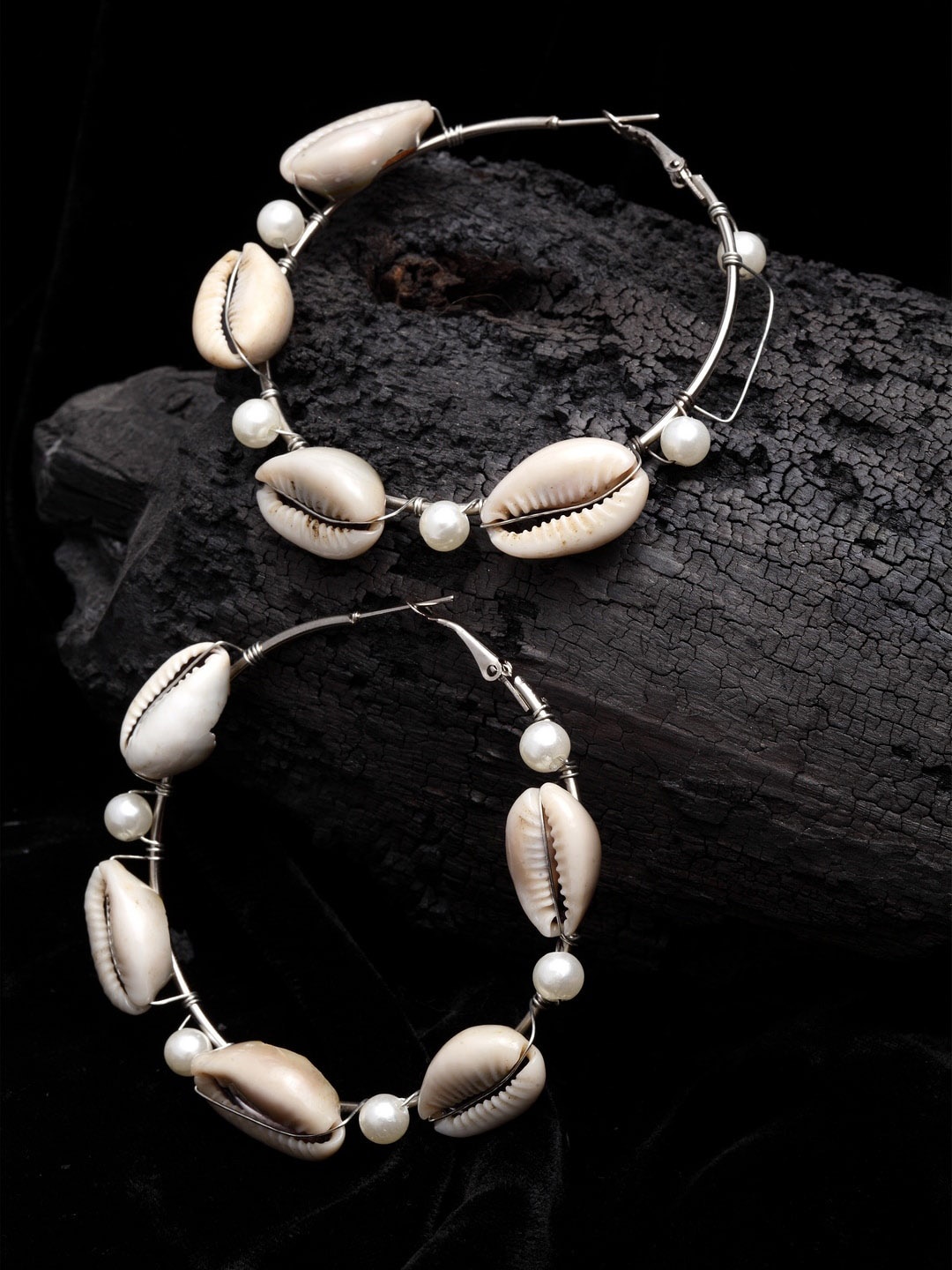 

Moedbuille Silver-Plated Circular Hoop Earrings