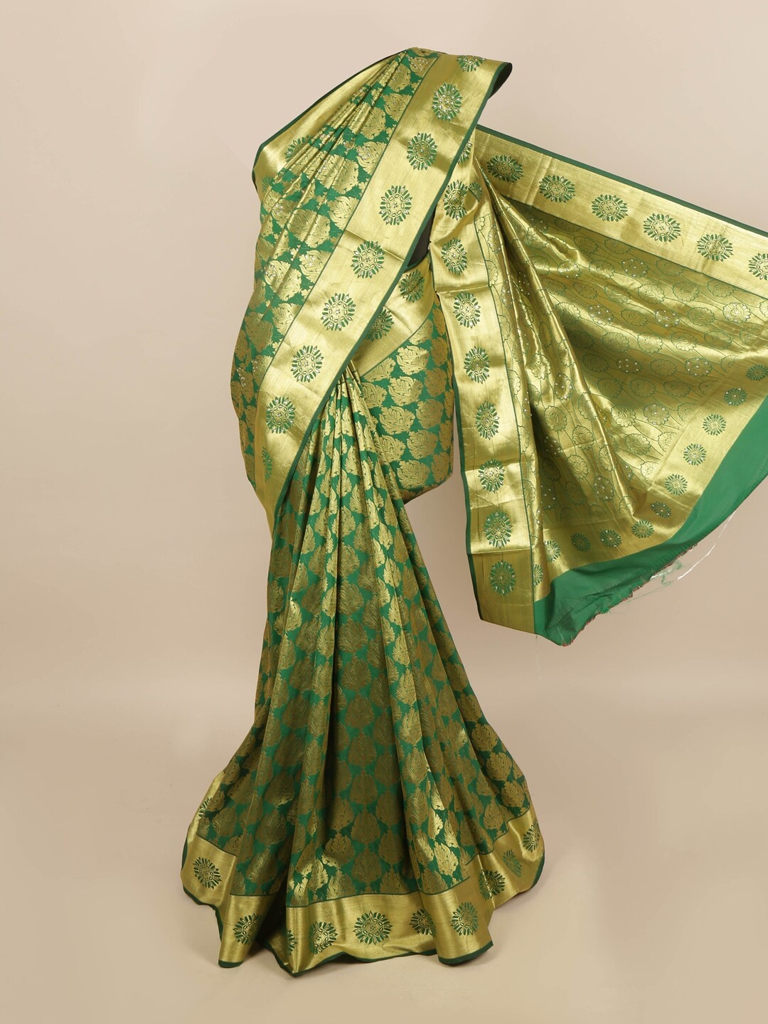 

Pothys Green & Gold-Toned Woven Design Silk Blend Saree