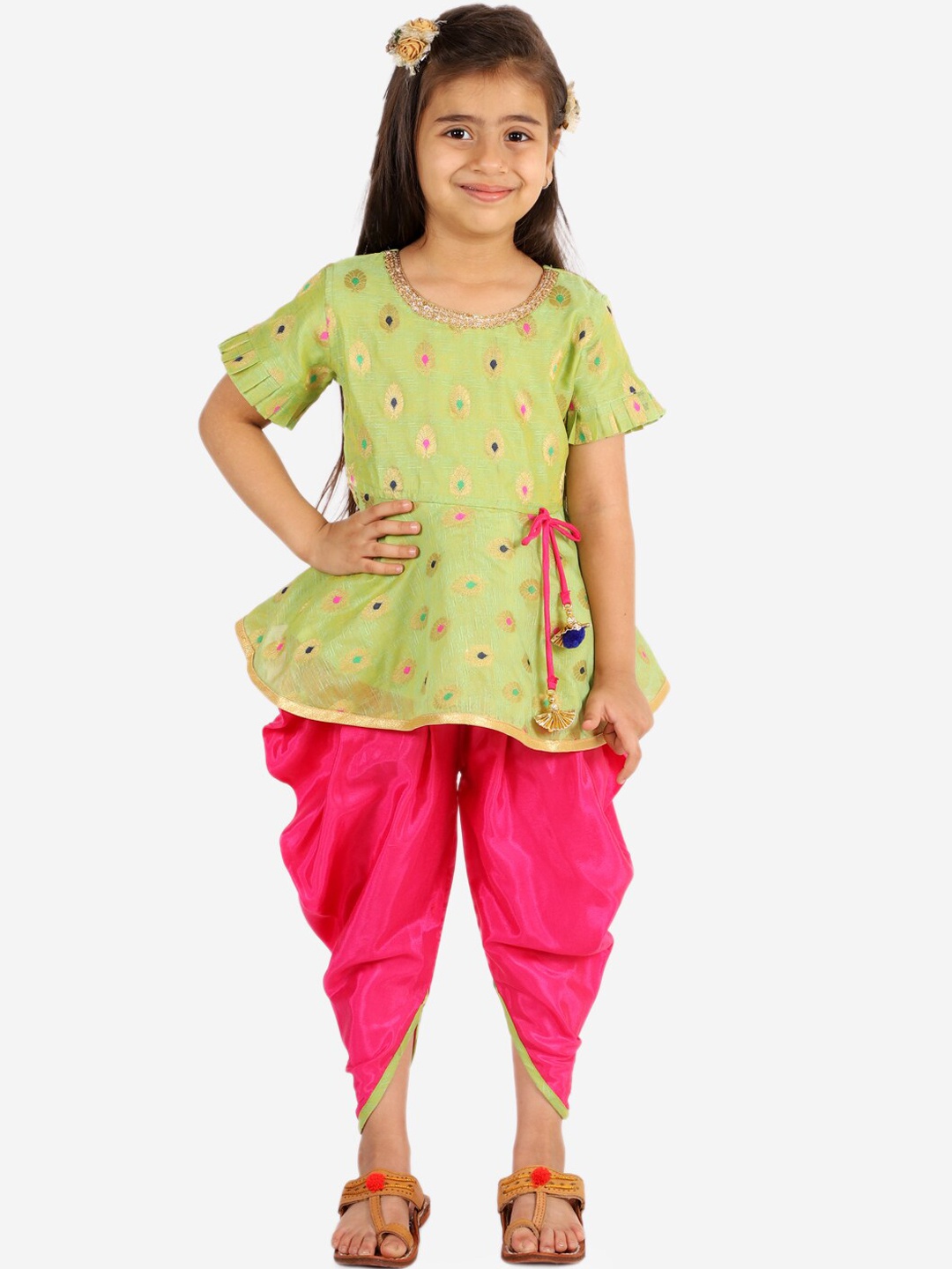 

KID1 Girls Green Ethnic Motifs Kurta with Dhoti Pants & With Dupatta