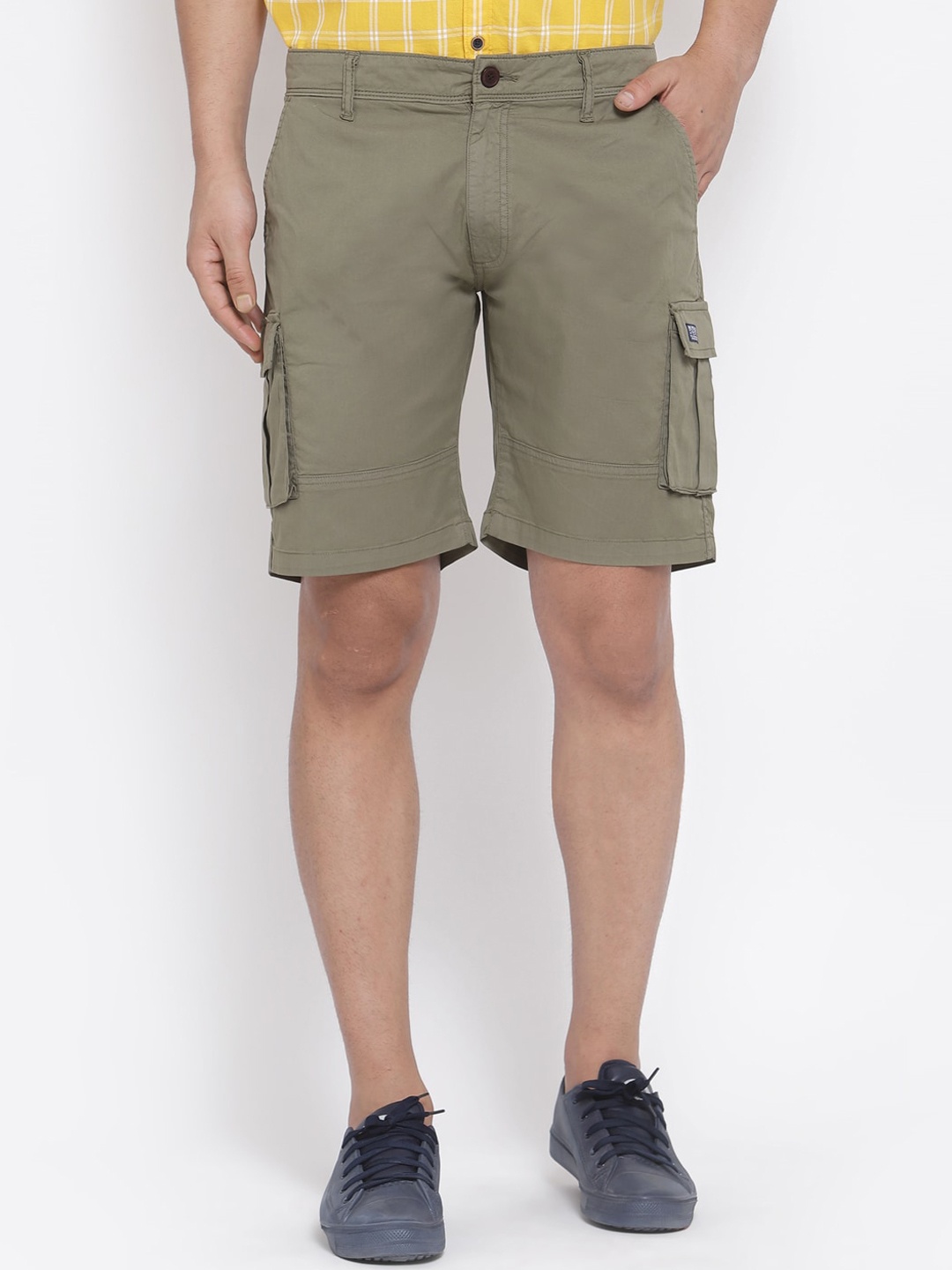 

Pepe Jeans Men Olive Green Slim Fit Mid-Rise Cargo Shorts