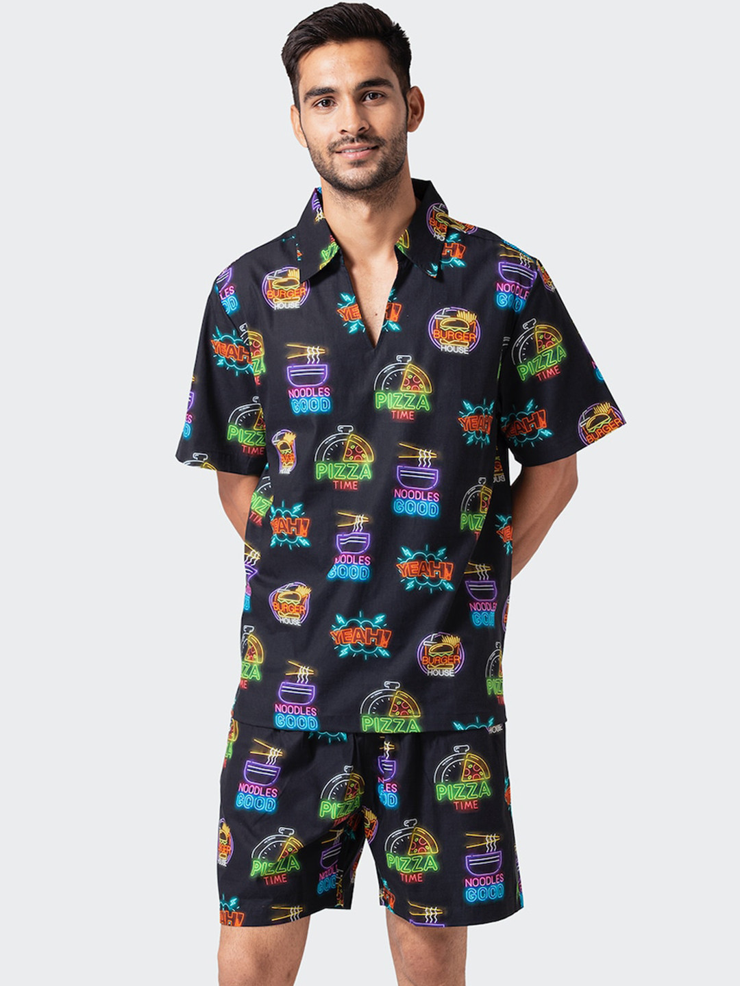

Fluffalump Men Black & Blue Printed Cotton Night Suit