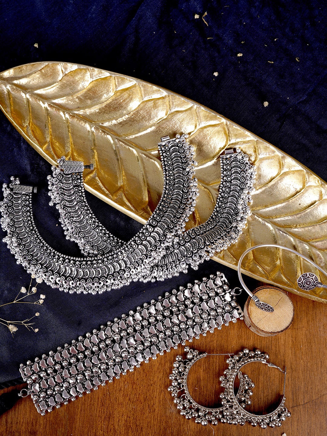 

TEEJH Oxidised Silver-Toned Tanishka Jewellery Set