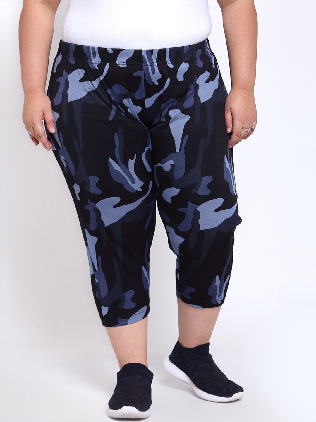 

plusS Women Blue Printed Capris