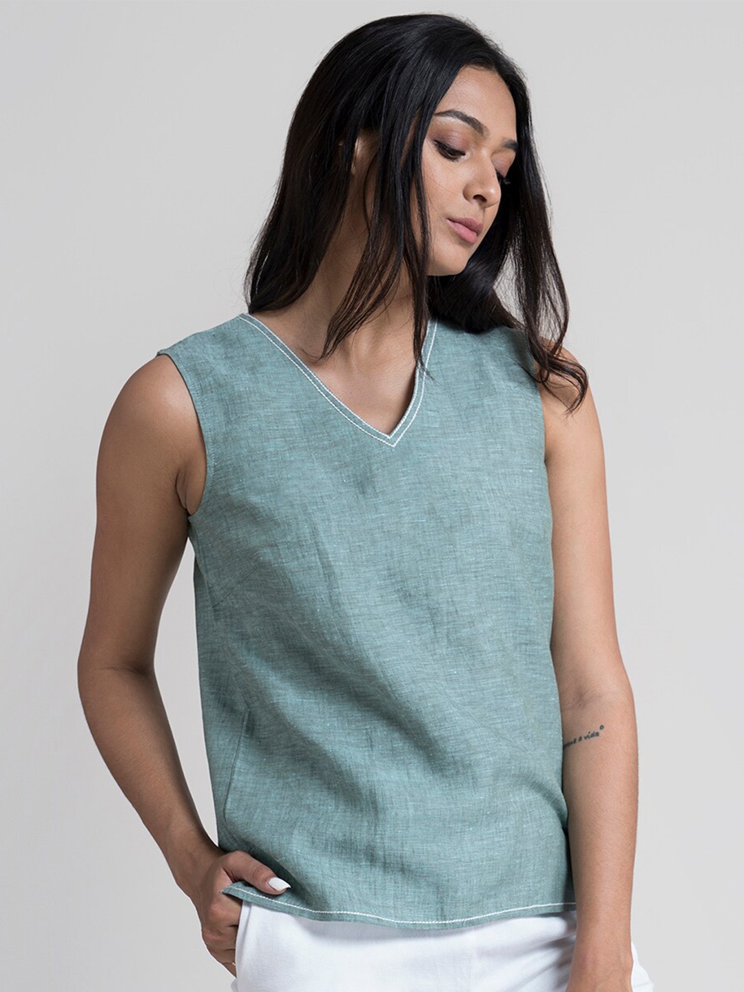 

FableStreet Green Solid Regular Top