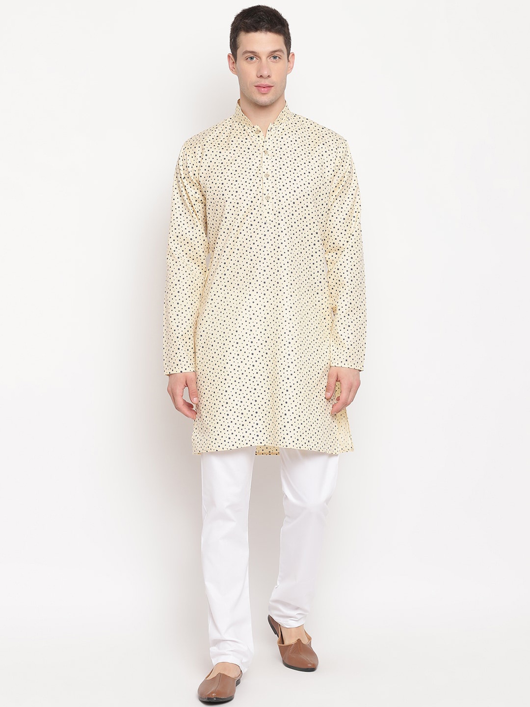 

Aj DEZInES Men Yellow Printed Pure Cotton Kurta with Pyjamas