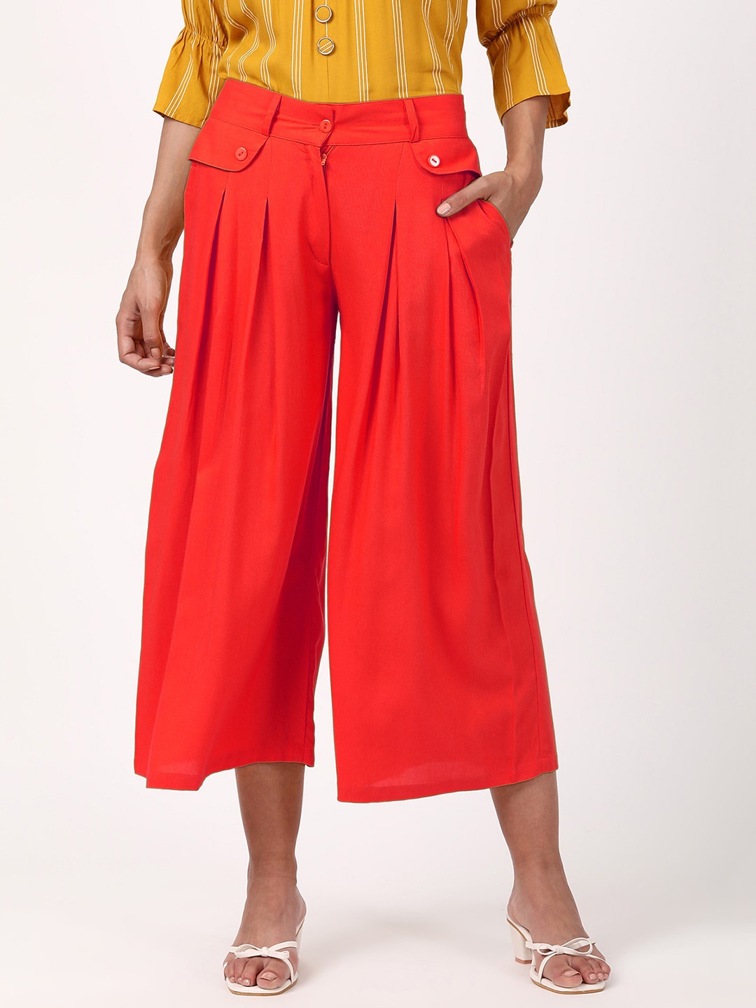 

V2 Value & Variety Women Red Flared Knitted Cropped Palazzos