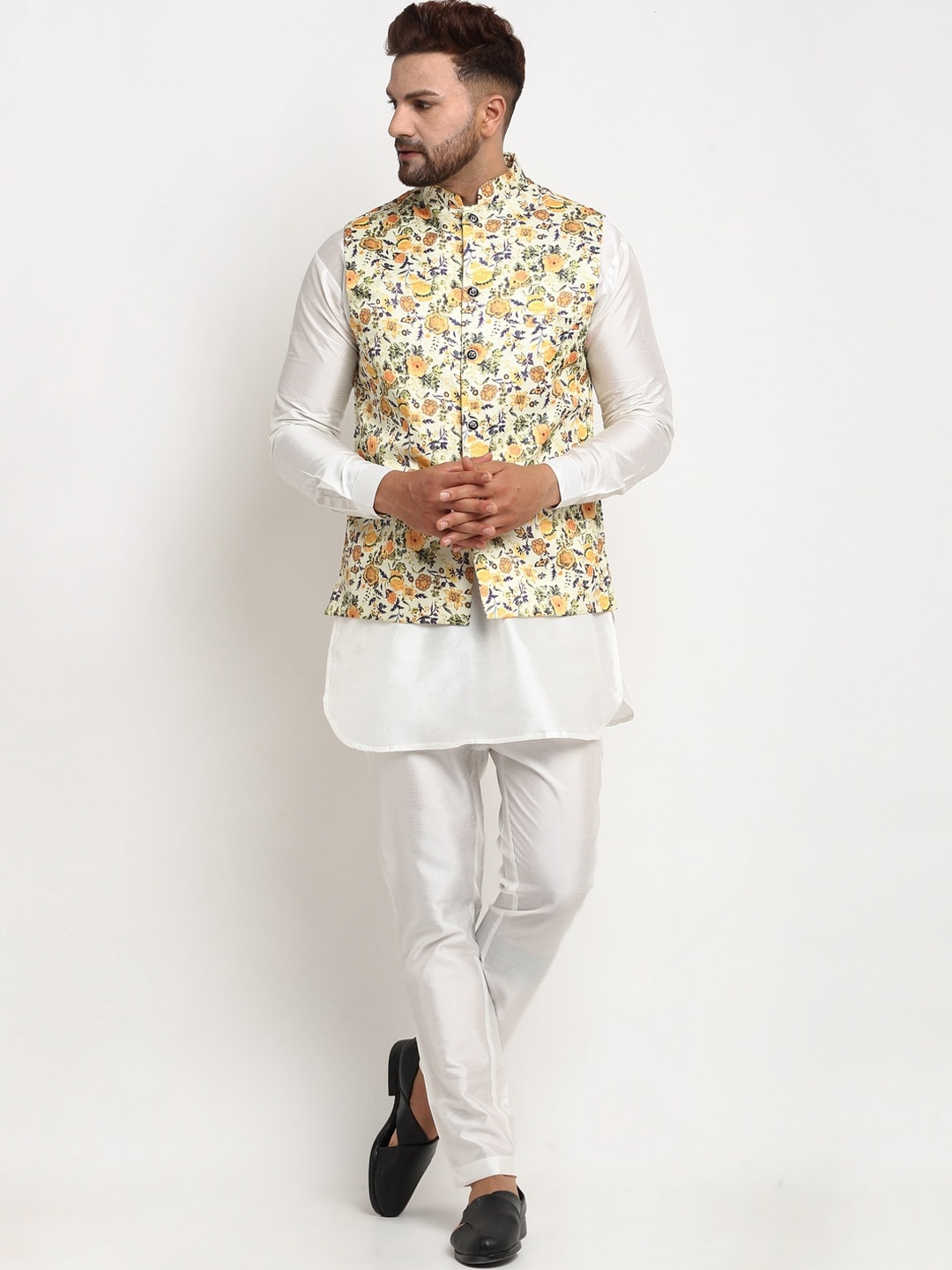 

Benstoke Men White Floral Printed Regular Dupion Silk Kurta with Pyjamas