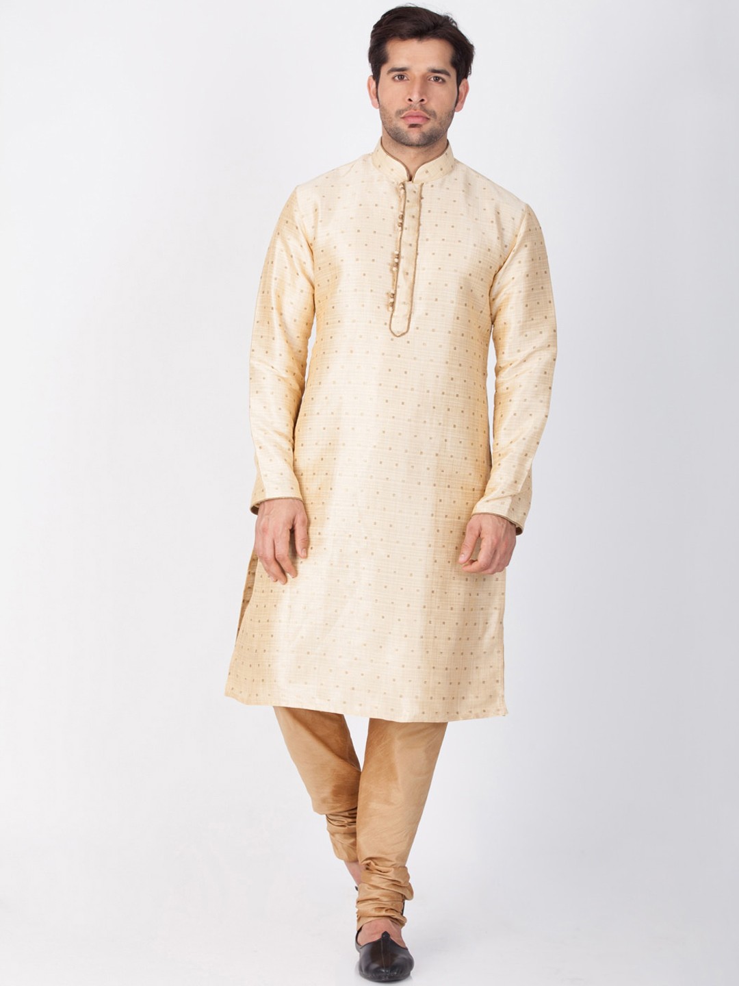 

VASTRAMAY Men Gold-Toned Self Design Kurta with Churidar