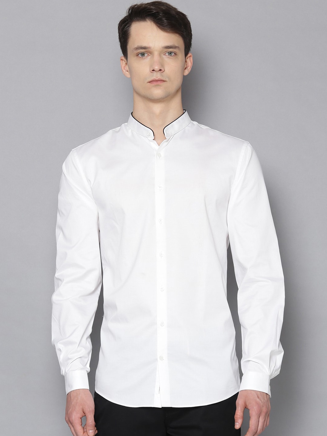 

LINDBERGH Men White Slim Fit Casual Shirt