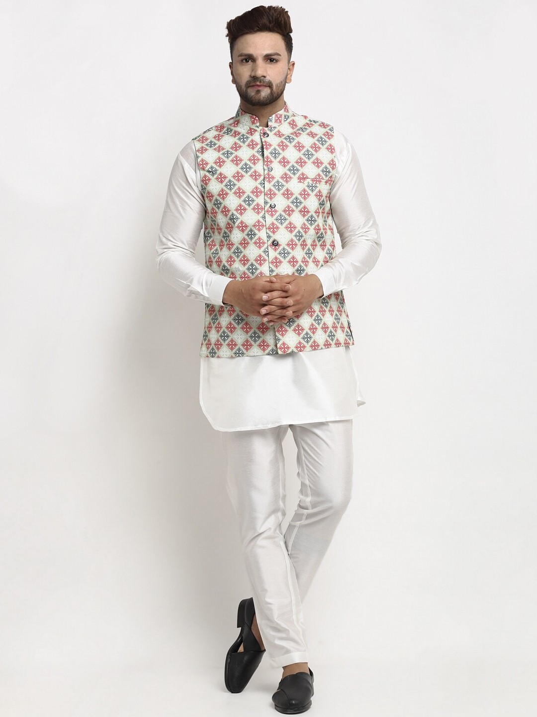 

Benstoke Men White Ethnic Motifs Regular Dupion Silk Kurta with Trousers