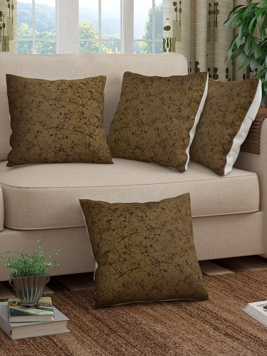 Story@home Gold-Toned Set of 4 Abstract Square Cushion Covers