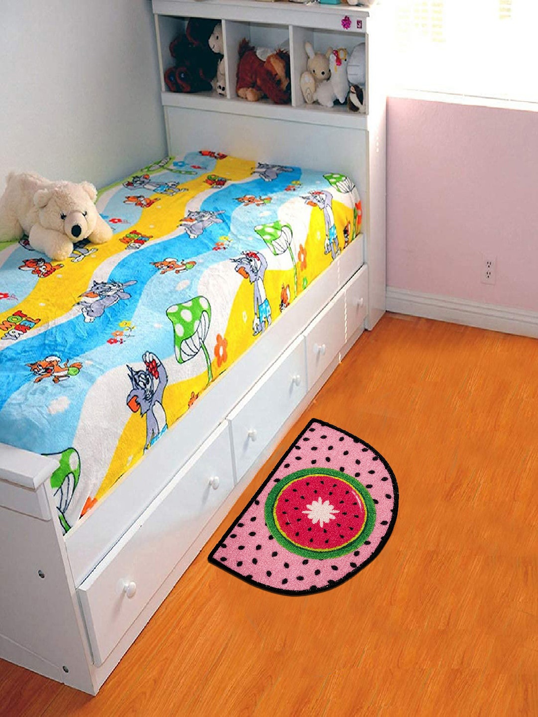 

Status Pink & Black D-Shape Printed Anti-Skid Floor Mat