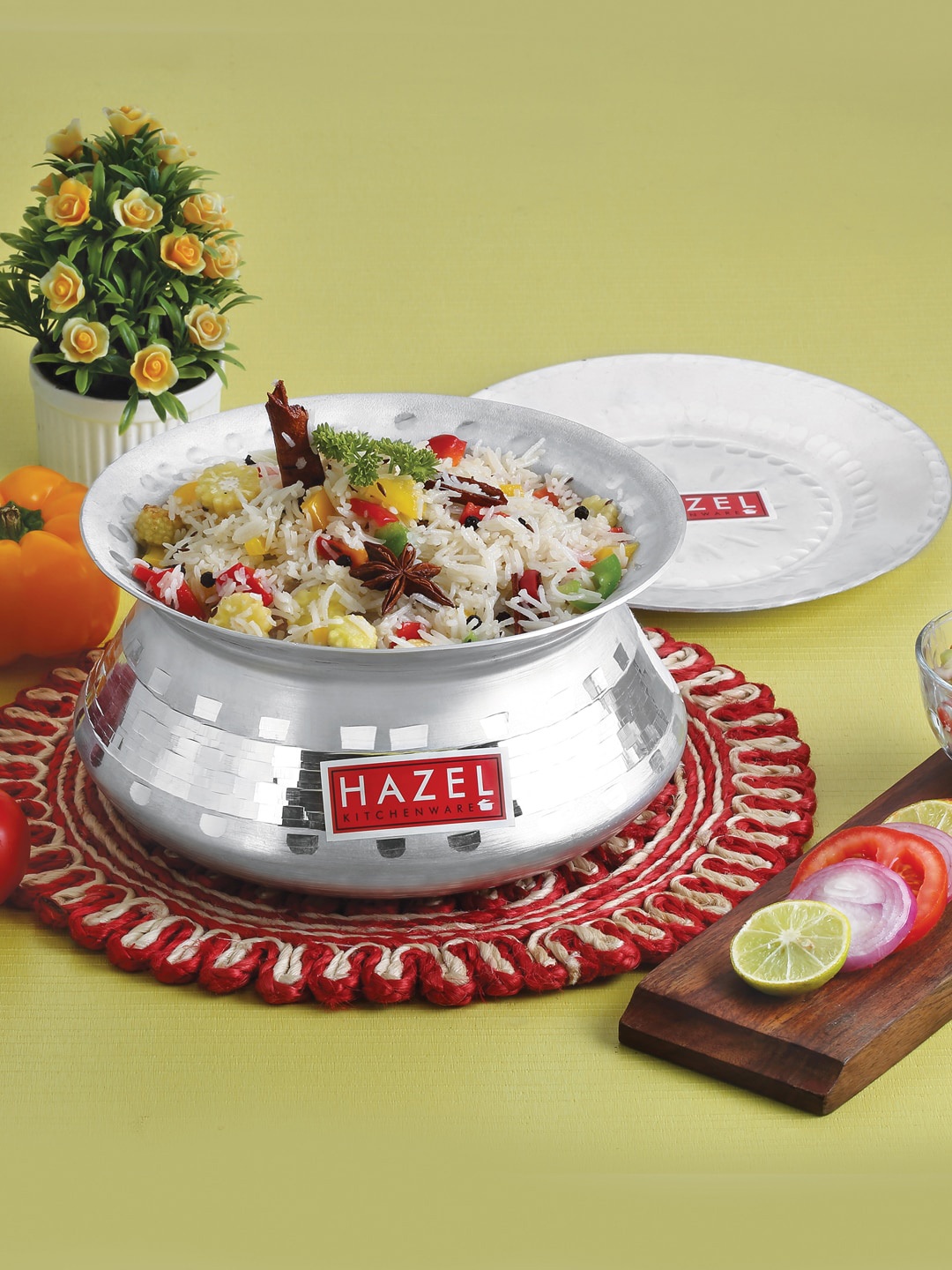 

HAZEL Silver-Toned Hammered Aluminium Handi With Lid 2500ML