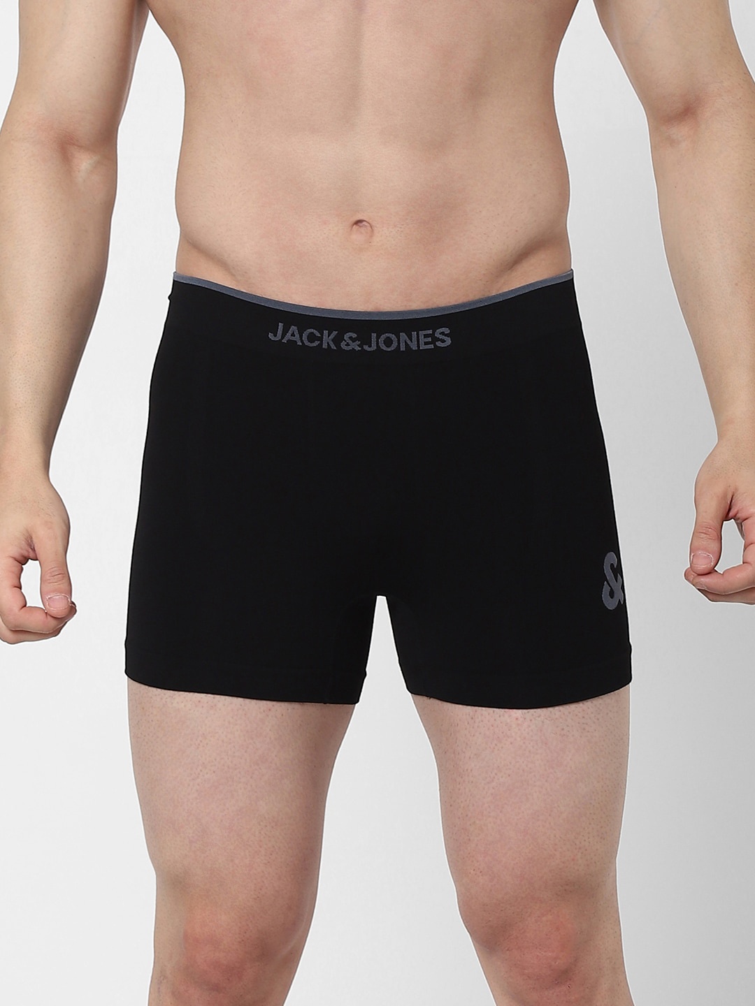 

Jack & Jones Men Maroon Solid Trunk 2321898002, Black