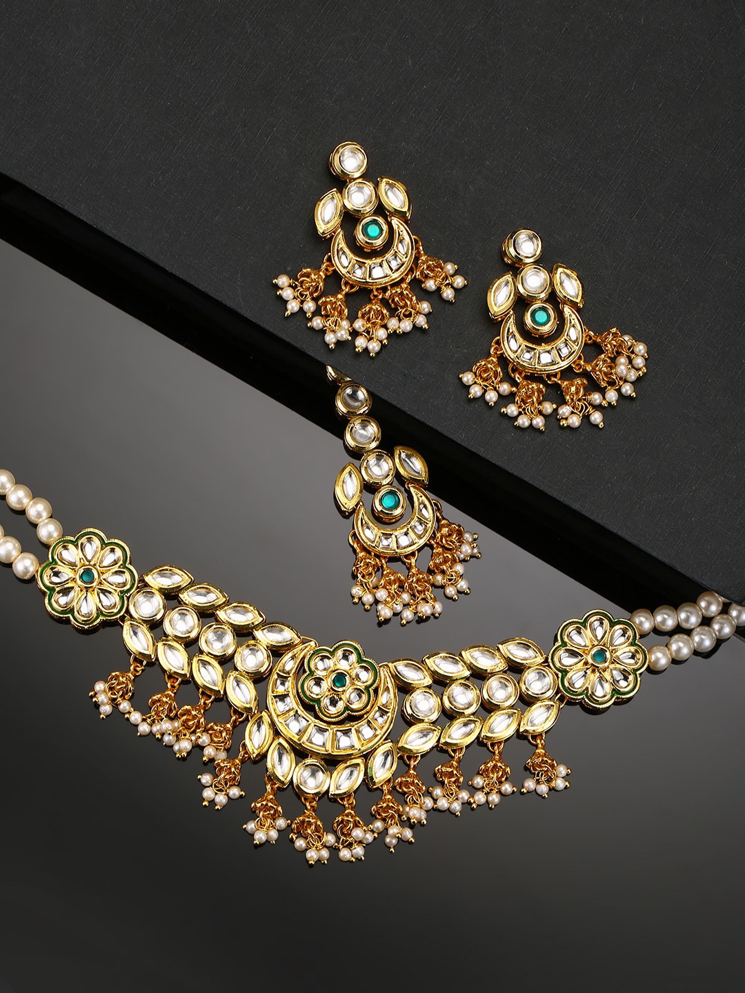 

Priyaasi Women Gold-Plated White & Green Kundan-Studded Handcrafted Jewellery Set