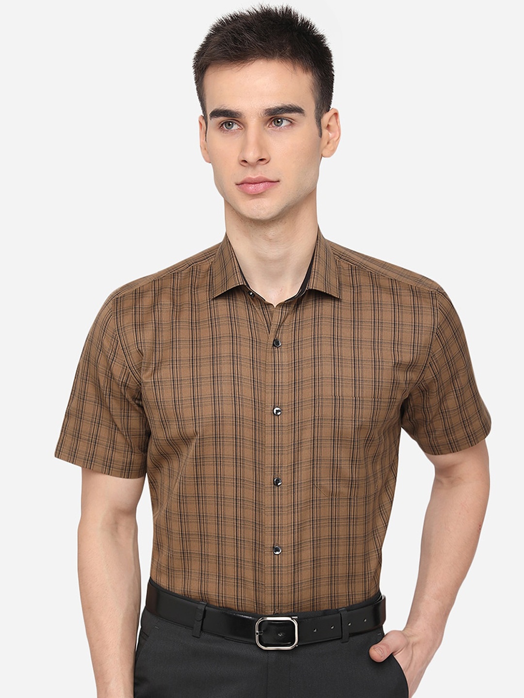 

Greenfibre Men Brown Checked Casual Shirt