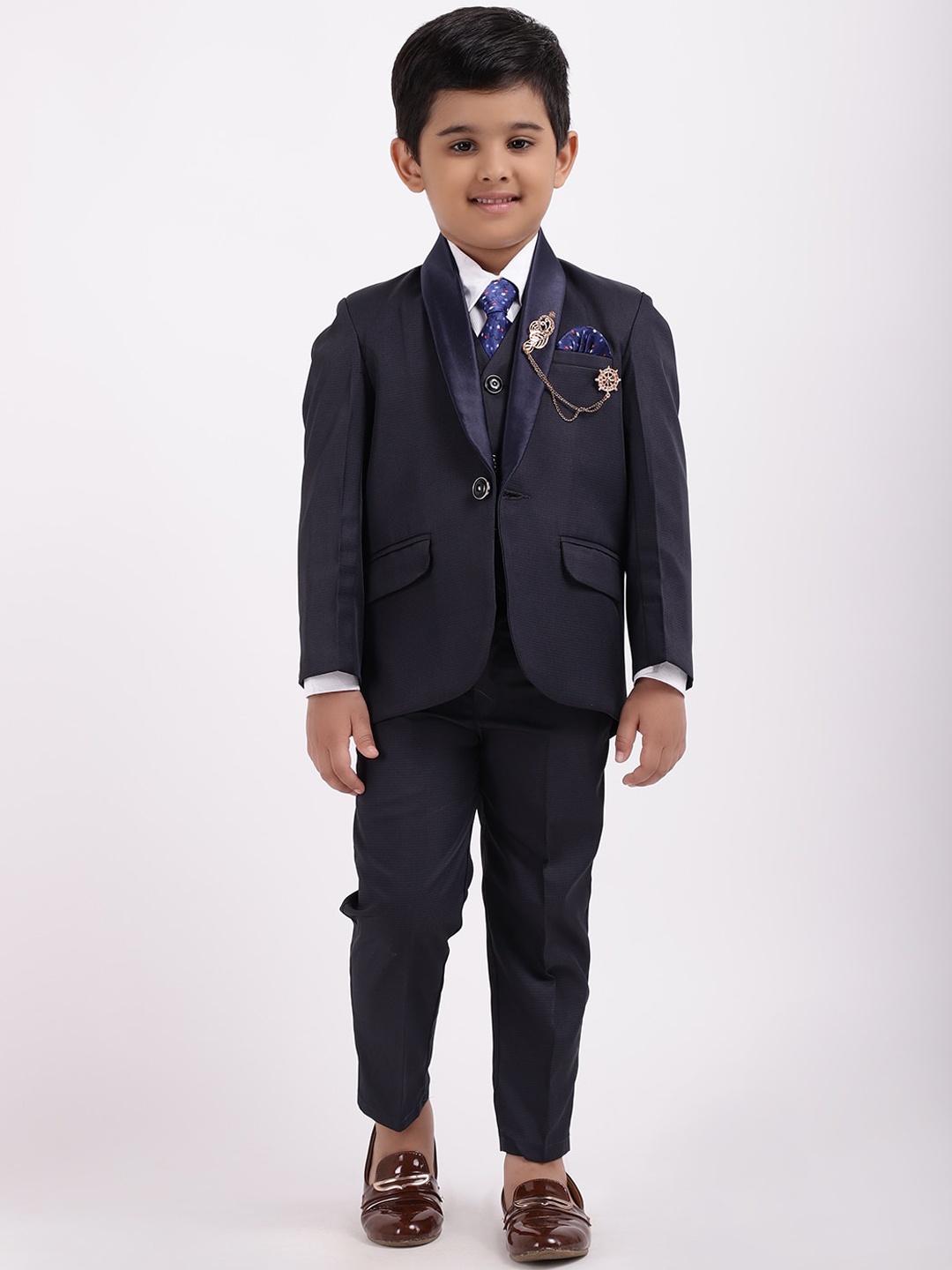 

ahhaaaa Boys Navy Blue Solid Slim-Fit 5-Piece Tuxedo Party Suit