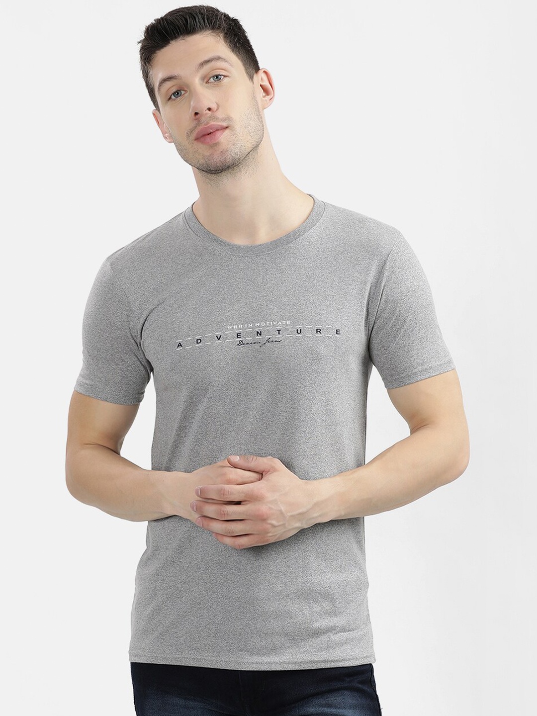 

V2 Value & Variety Men Grey Solid T-shirt