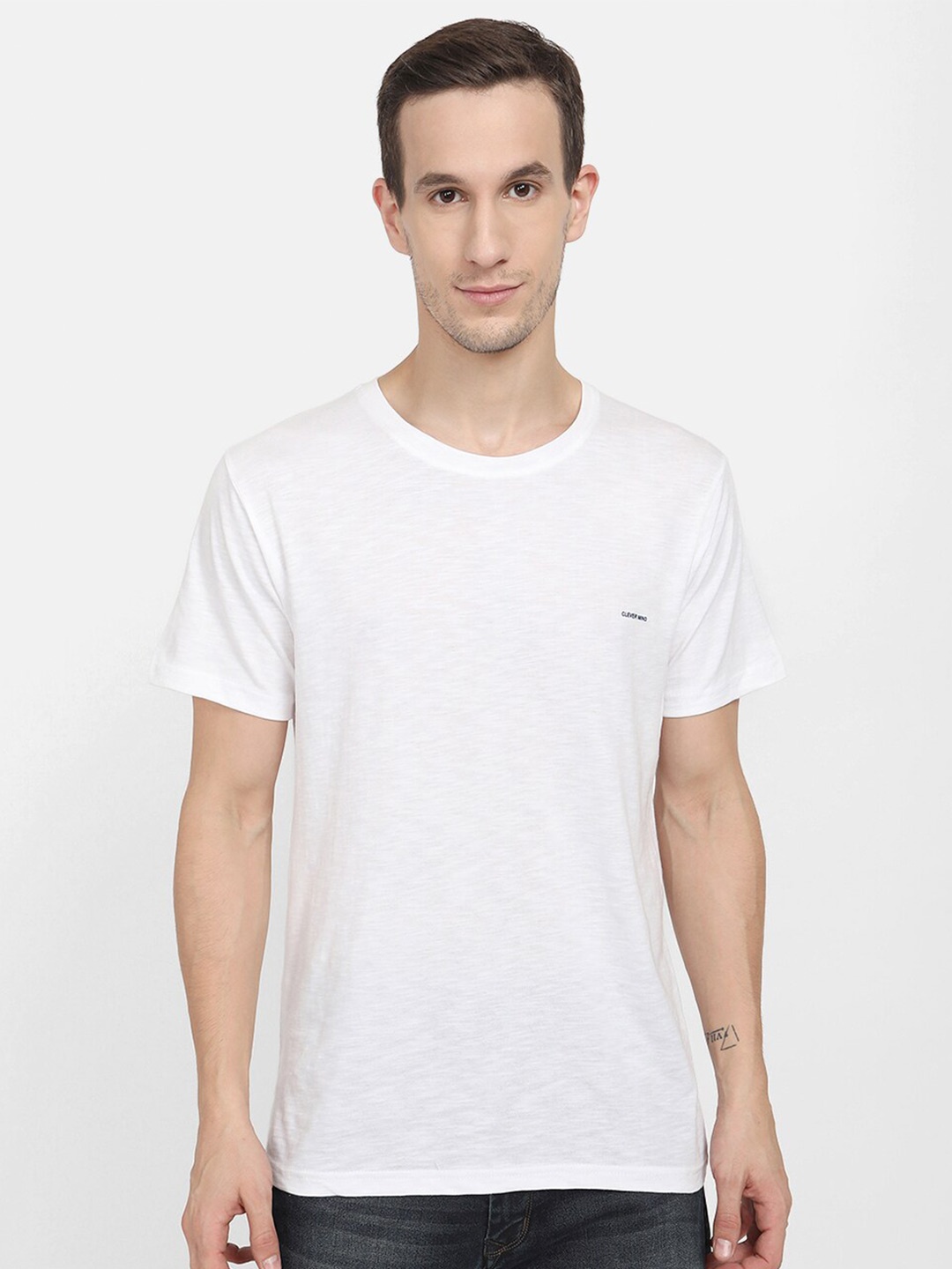 

V2 Value & Variety Men White Round Neck T-shirt
