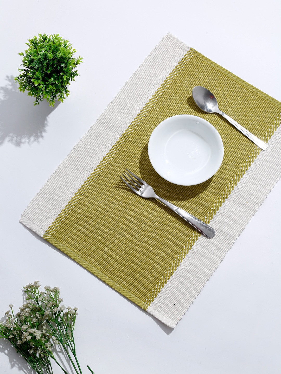 

Fabindia Set Of 4 Olive-Green & Off-White Solid Cotton Tablemats