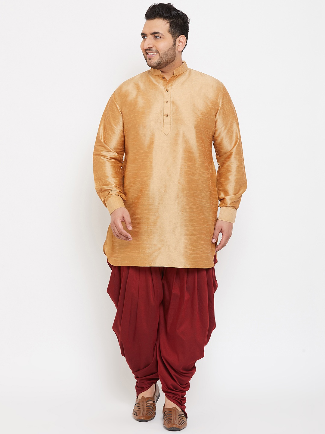 

VASTRAMAY Men Gold-Toned & Maroon Kurta with Dhoti Pants