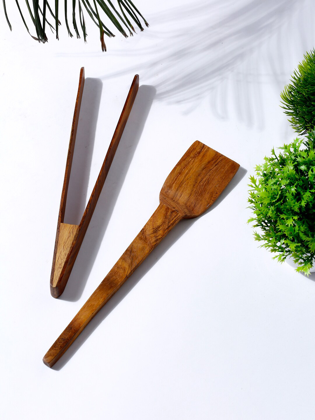

Fabindia Brown Set Of 2 Wood Ashmik Salad Server, Off white