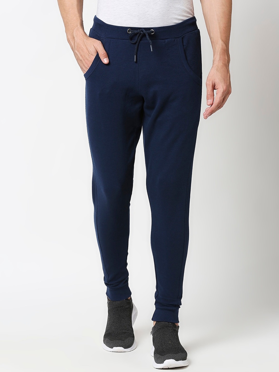 

Bewakoof Men Blue Solid Joggers