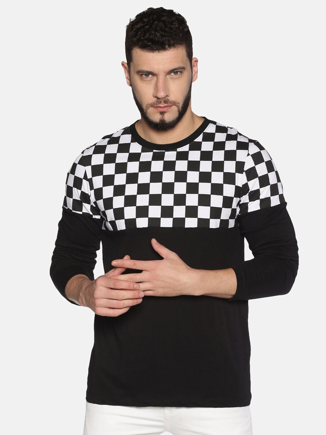 

UrGear Men Black & White Checked Monochrome T-shirt