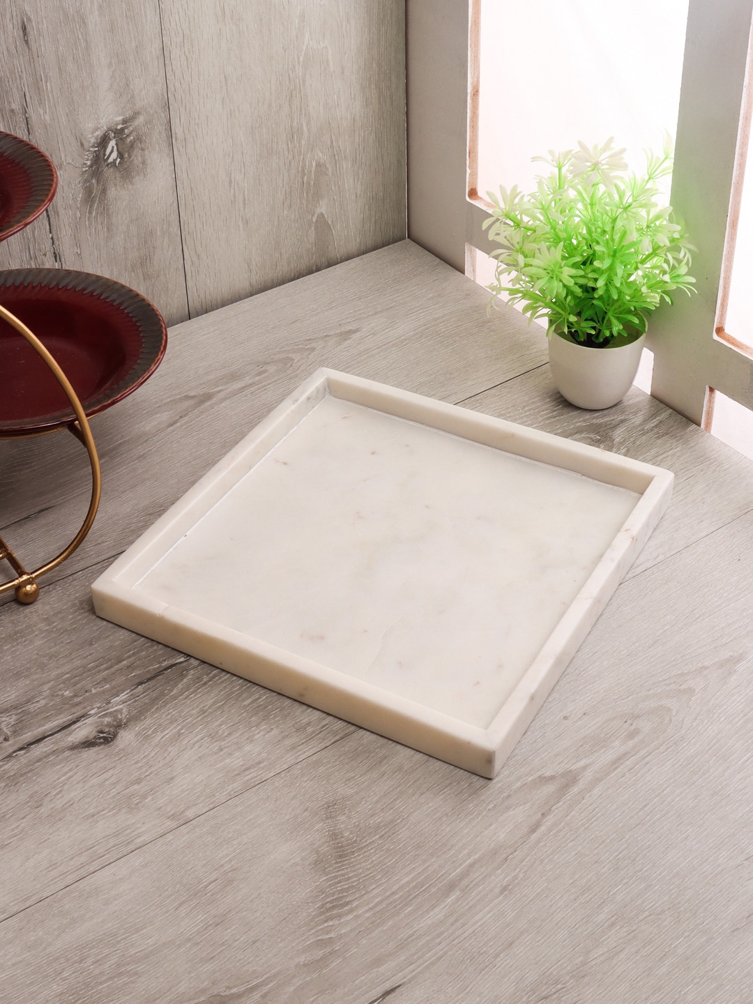 

NikkisPride White Solid Marble Square Serving Tray