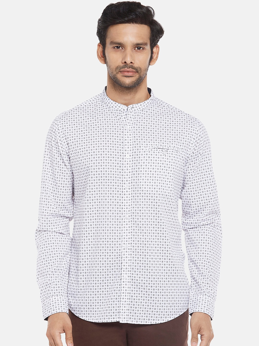 

BYFORD by Pantaloons Men White Micro Ditsy Printed Casual Cotton Shirt