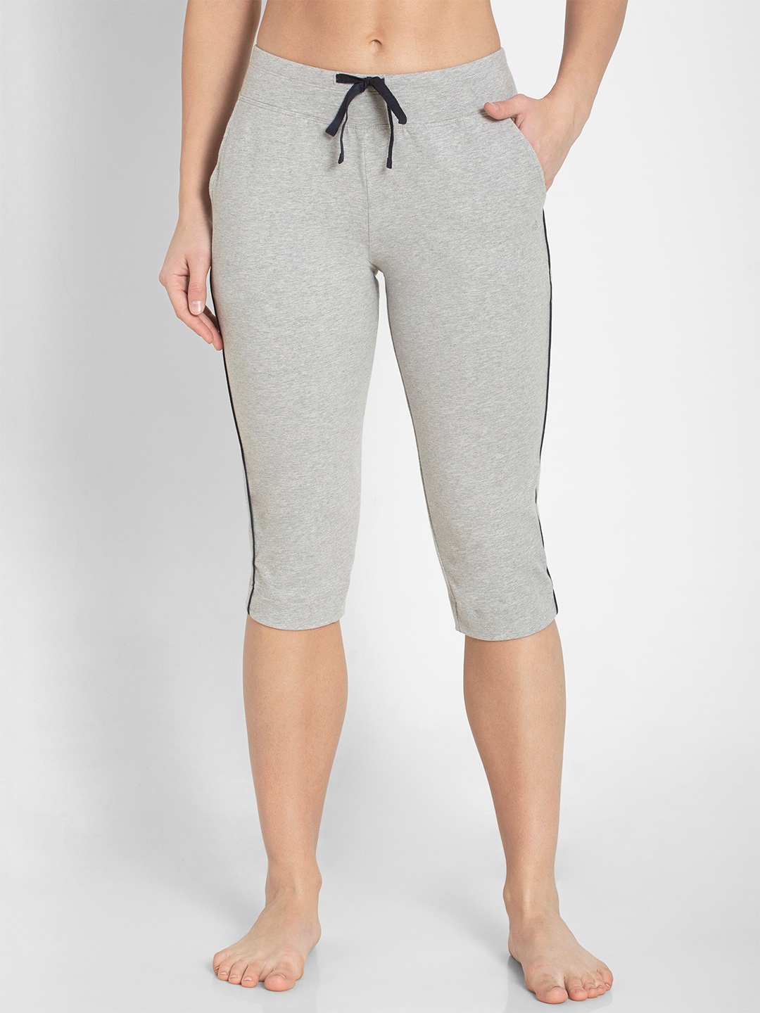 

Jockey Women Grey Melange Knit Lounge Capri