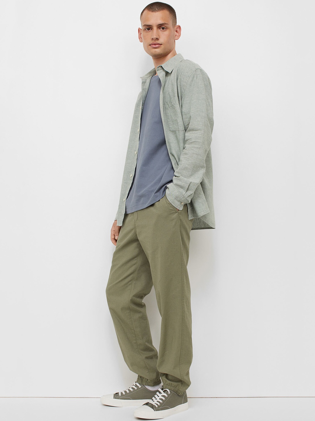 

H&M Men Green Linen Mix Joggers