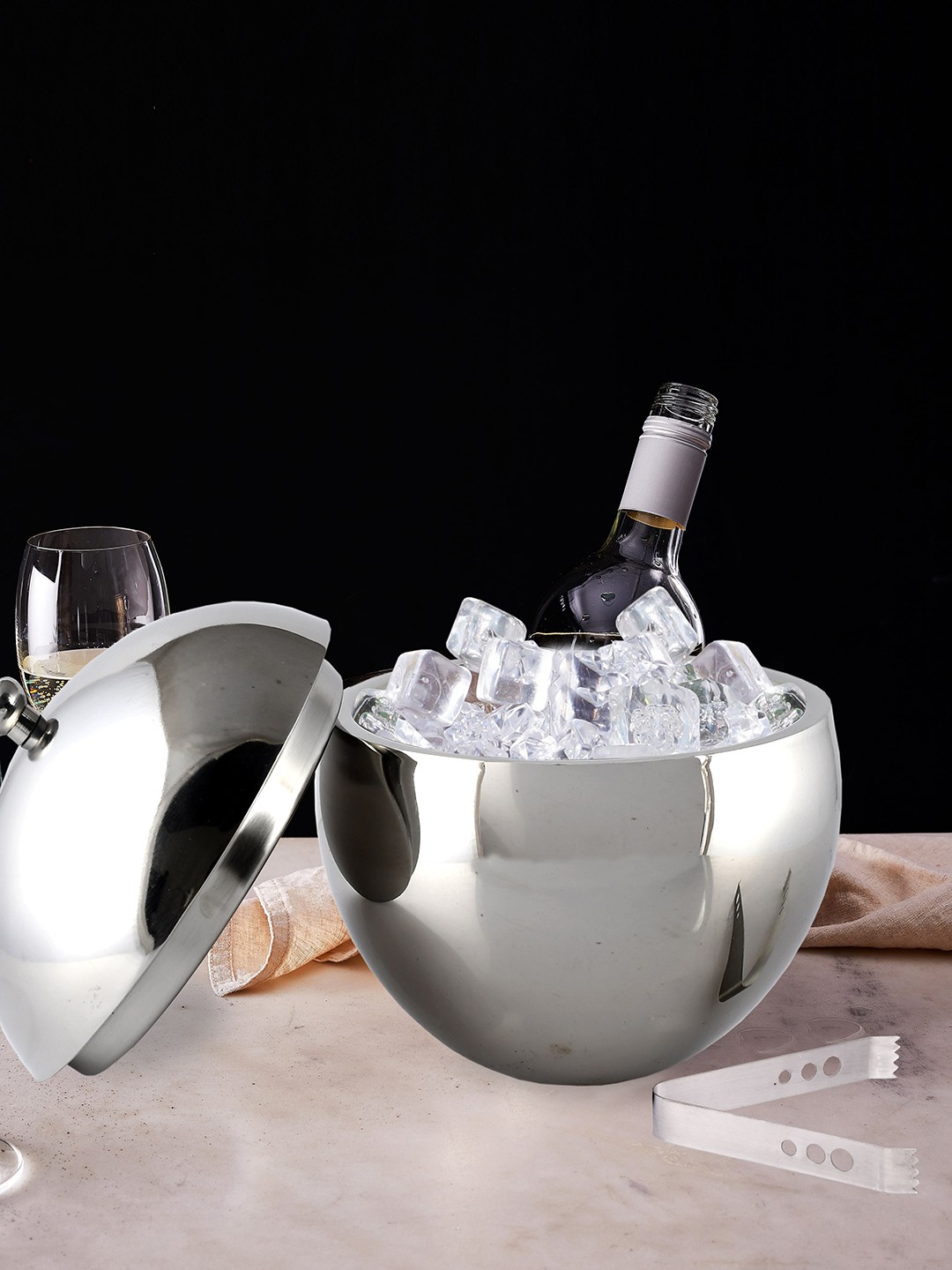

Clasiko Silver-Toned Stainless Steel Ball-Shaped Ice Bucket With Tong