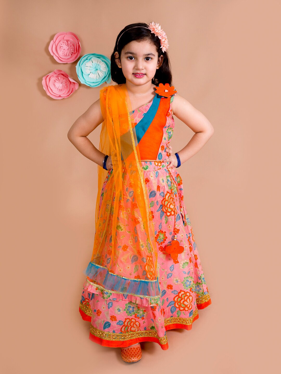 

pspeaches Girls Peach-Coloured & Orange Printed Ready to Wear Lehenga & Blouse With Dupatta