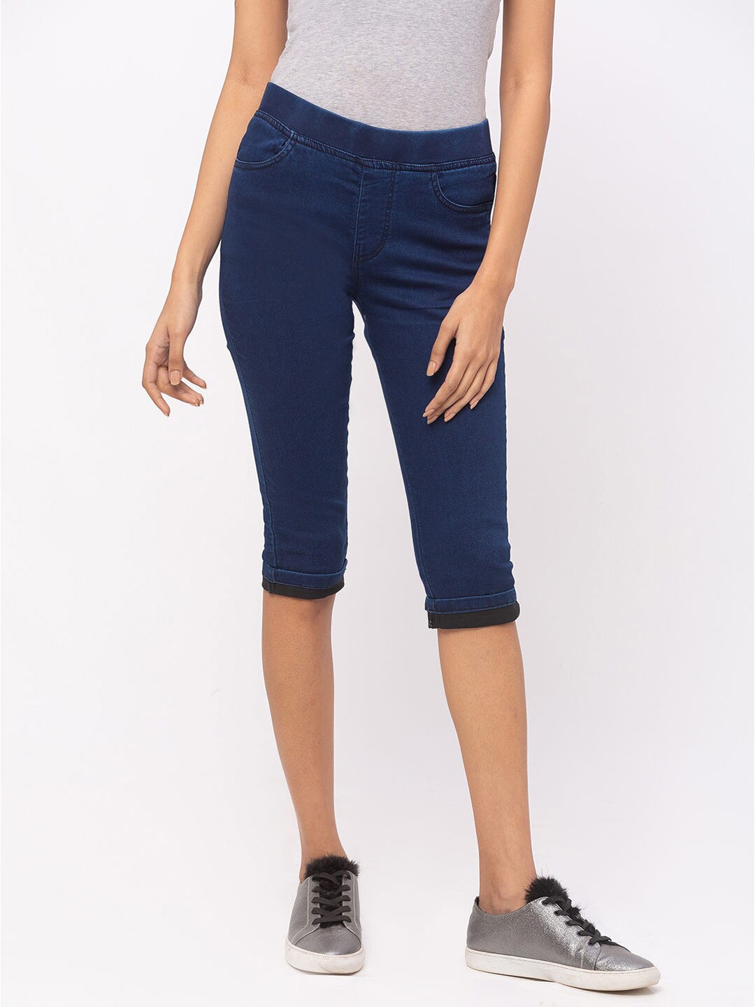 

ZOLA Women Blue Solid Jeggings