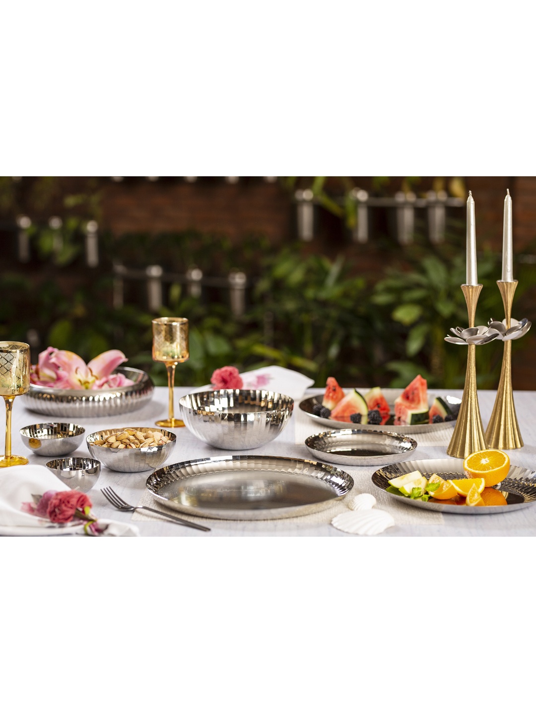 

ARTTDINOX Steel-Toned Ribbed Stainless Steel Rhythm Garden Serving Bowl