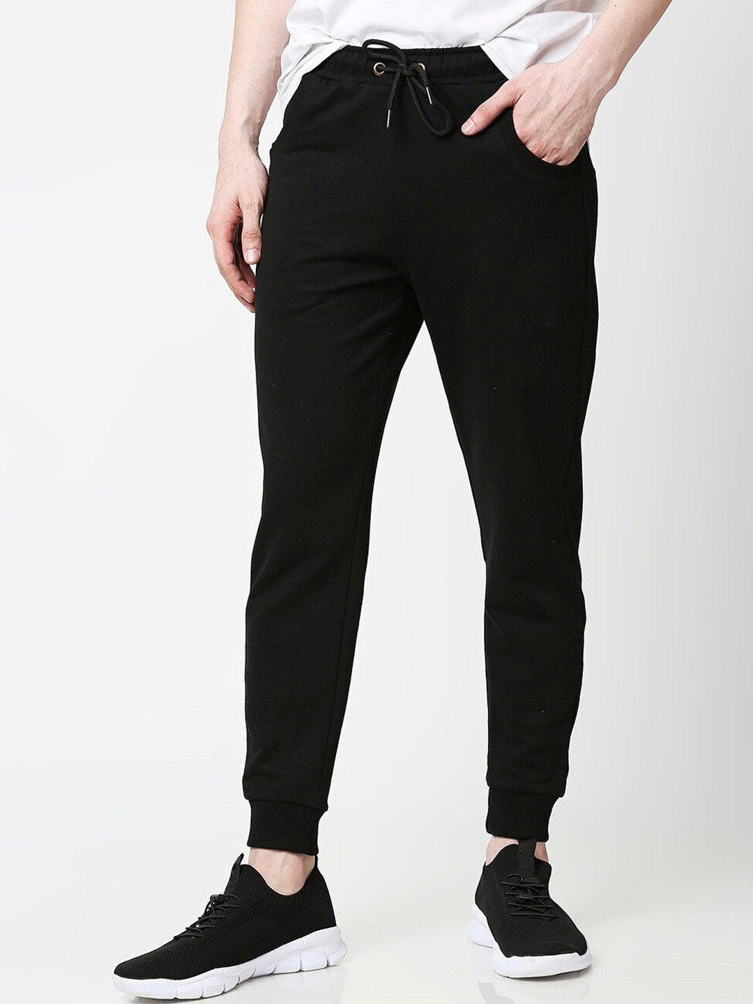 

Bewakoof Men Black Solid Basic Jogger Pants