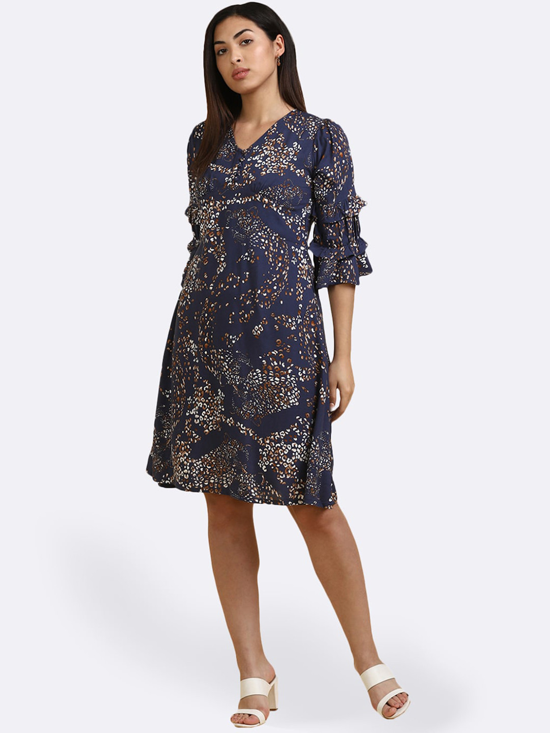 

DEEBACO Women Blue Printed A-Line Dress with Bell Sleeves