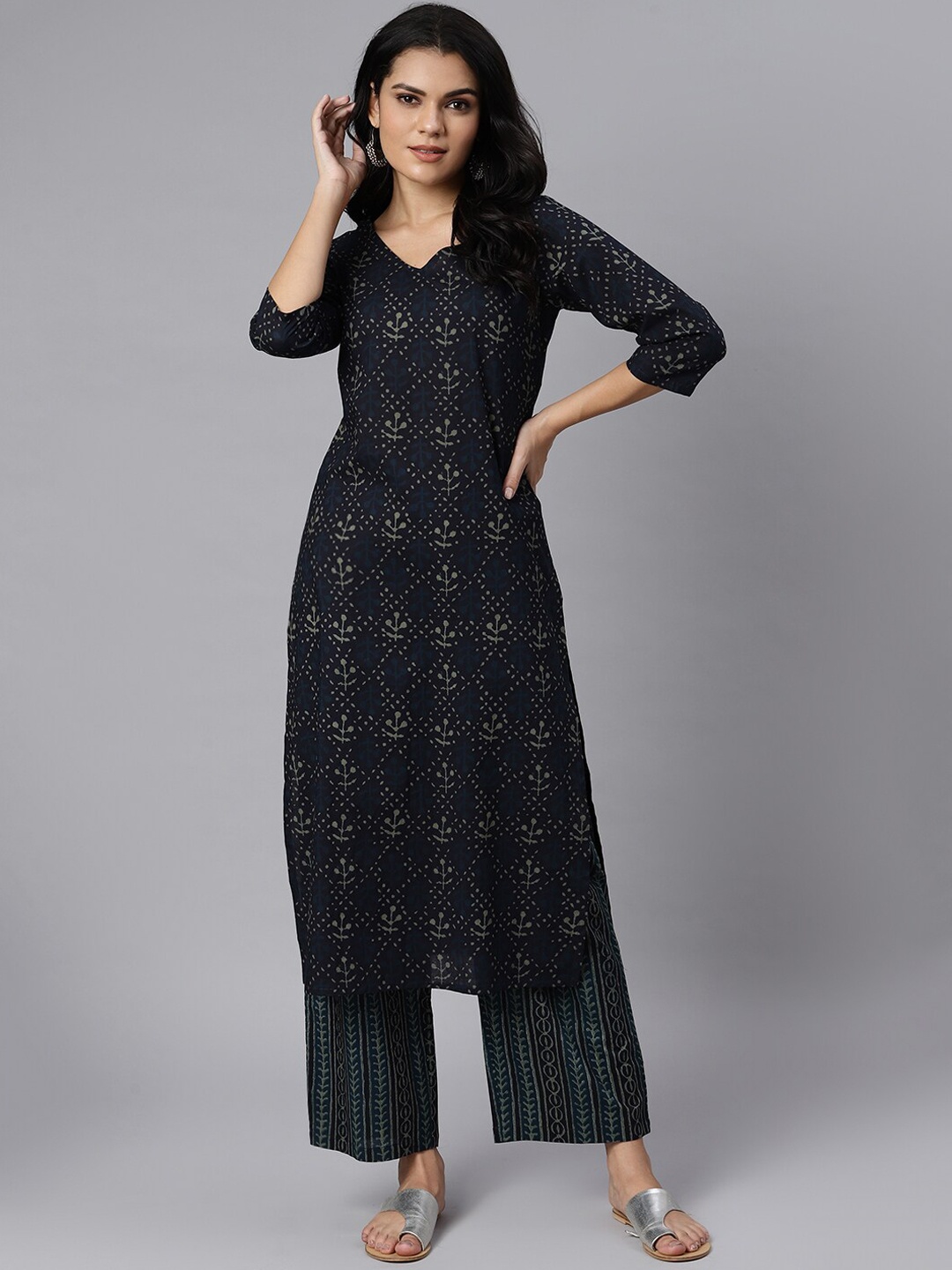 

Idalia Women Blue Ethnic Motifs Printed Pure Cotton Kurta with Palazzos