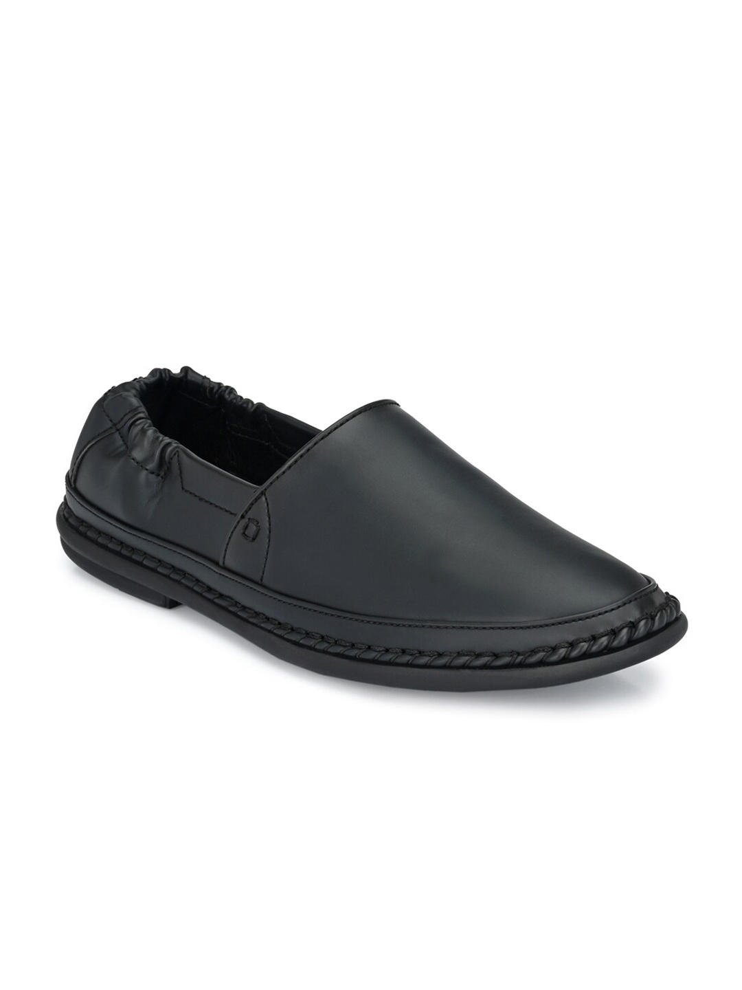 

Fentacia Men Black Slip-On Sneakers
