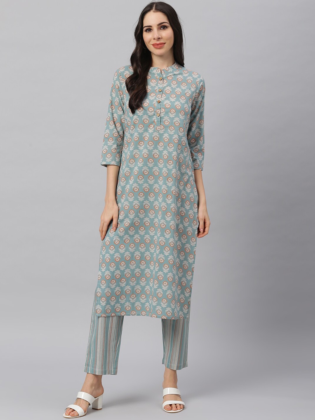 

Idalia Women Grey Ethnic Motifs Printed Pure Cotton Kurta with Trousers